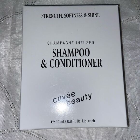 Neiman Marcus Sample Luxury products Makeup bag‎ - Picture 8 of 9